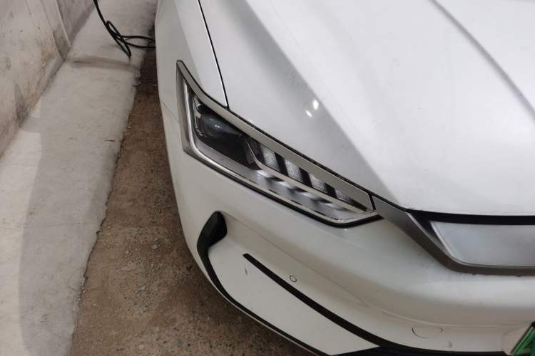 Used BYD Qin PLUS 2021 EV 500KM Premium Model Right Front Headlight