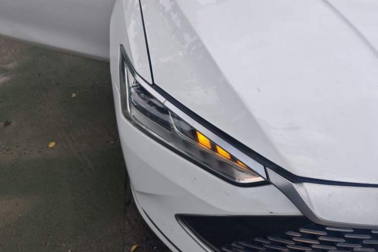 Used BYD Qin PLUS 2021 DM-i 120KM Prestige Model Right Front Headlight