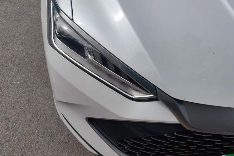 Used BYD Qin PLUS 2021 DM-i 55KM Prestige Model Right Front Headlight