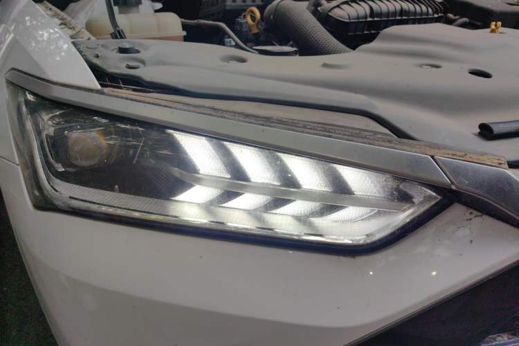 Used BYD Qin PLUS 2021 DM-i 55KM Flagship Model Right Front Headlight