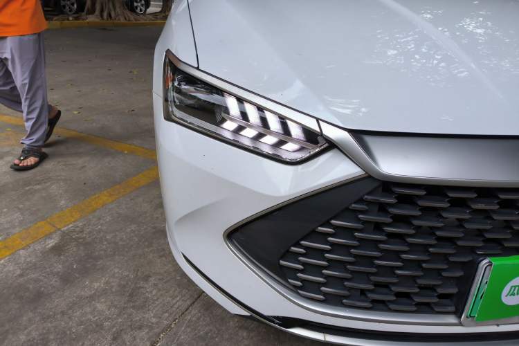 Used BYD Qin PLUS 2021 DM-i 55KM Flagship Model Right Front Headlight