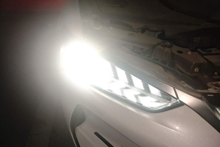 Used BYD Qin PLUS 2021 EV 500KM Premium Model Right Front Headlight