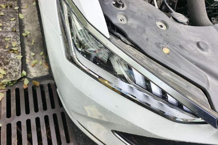 Used BYD Qin PLUS 2021 DM-i 55KM Flagship Model Right Front Headlight