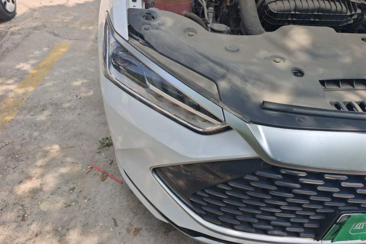 Used BYD Qin PLUS 2021 DM-i 120KM Prestige Model Right Front Headlight