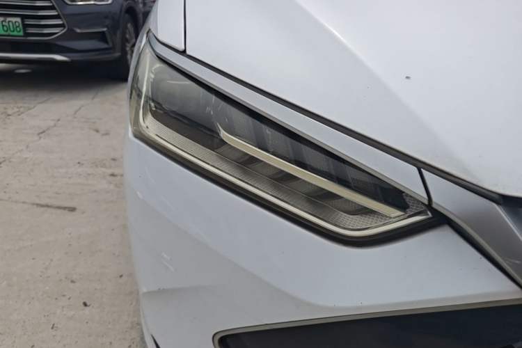 Used BYD Qin PLUS 2021 DM-i 55KM Flagship Model Right Front Headlight