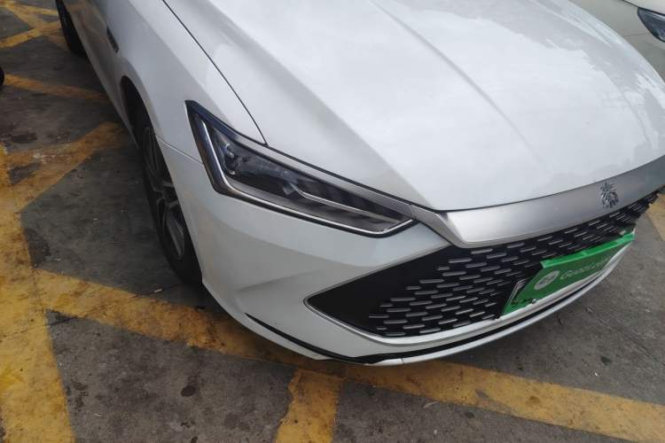 Used BYD Qin PLUS 2021 DM-i 120KM Prestige Model Right Front Headlight