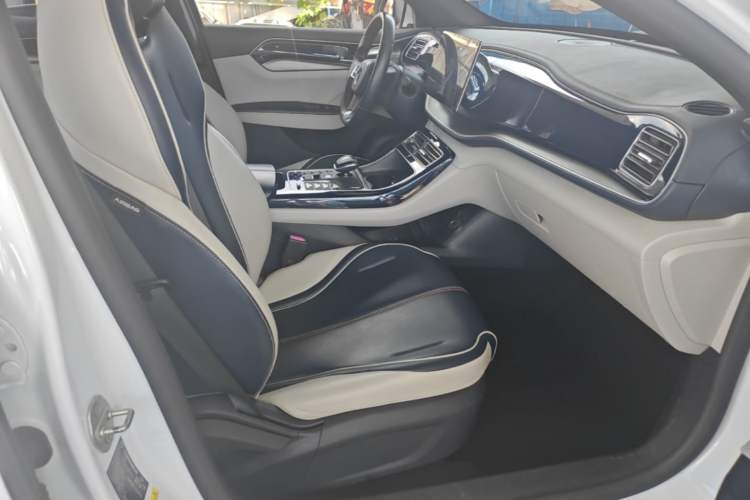 Used BYD Qin PLUS 2021 DM-i 55KM Flagship Model Right Front Seat