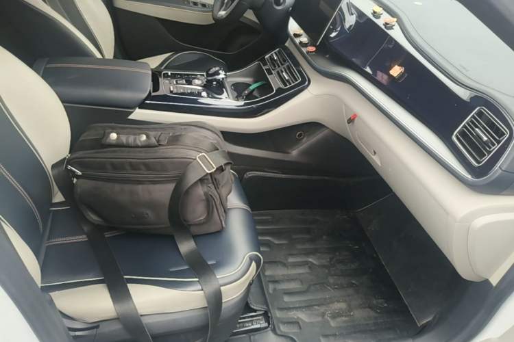 Used BYD Qin PLUS 2021 DM-i 55KM Flagship Model Right Front Seat