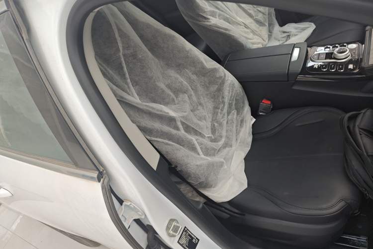 Used BYD Qin PLUS 2021 EV 400KM Leading Comfort Edition Right Front Seat