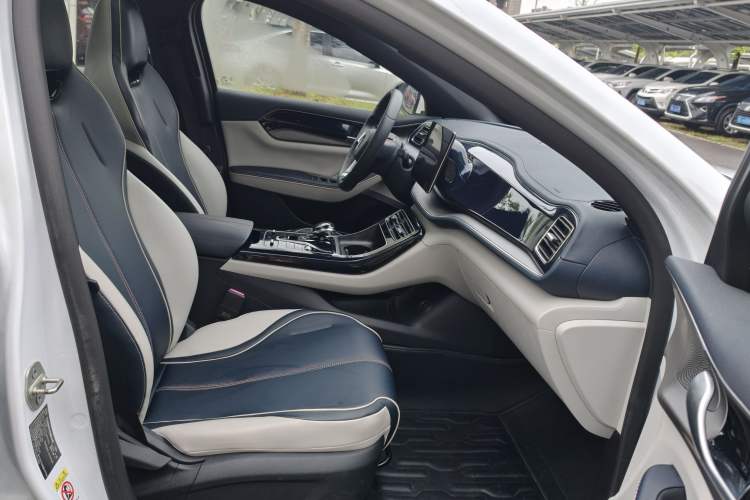 Used BYD Qin PLUS 2021 DM-i 55KM Flagship Model Right Front Seat