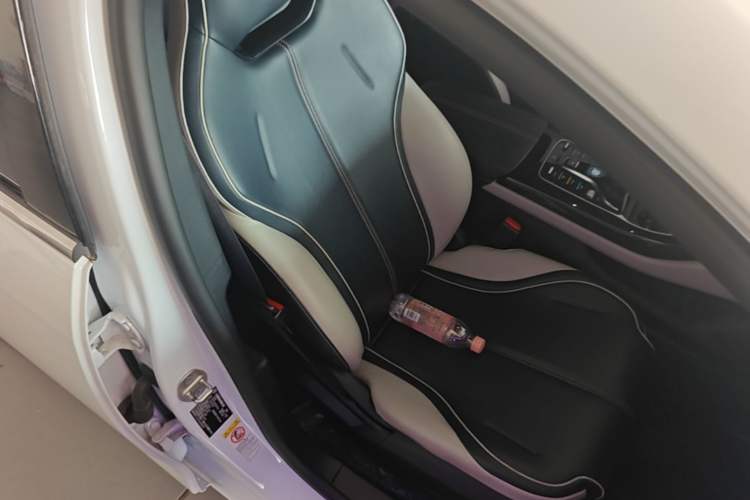 Used BYD Qin PLUS 2021 DM-i 120KM Prestige Model Right Front Seat