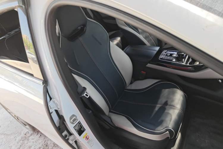 Used BYD Qin PLUS 2021 EV 400KM Luxury Model Right Front Seat