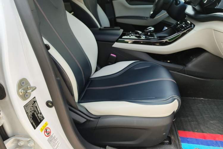 Used BYD Qin PLUS 2021 DM-i 55KM Prestige Model Right Front Seat