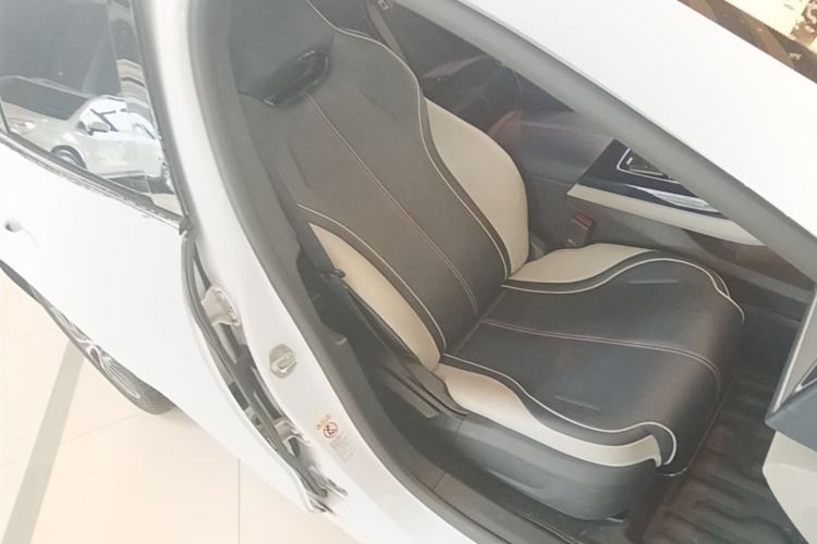 Used BYD Qin PLUS 2021 DM-i 55KM Flagship Model Right Front Seat