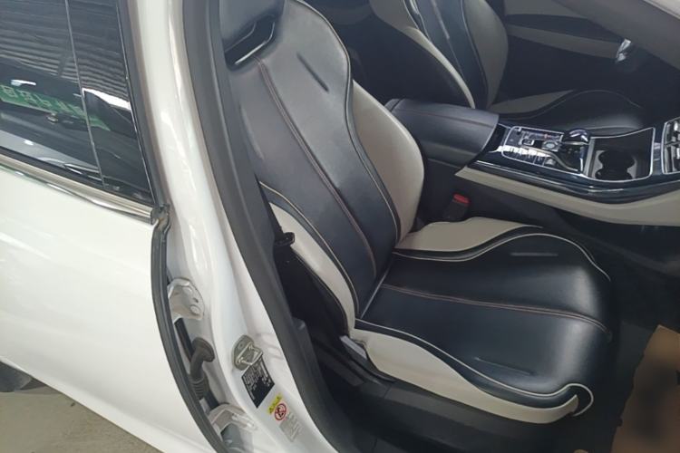 Used BYD Qin PLUS 2021 EV 400KM Luxury Model Right Front Seat