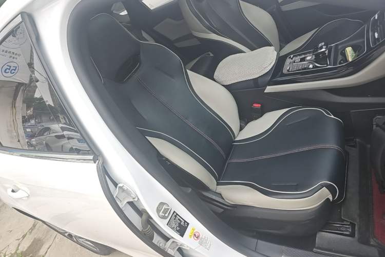 Used BYD Qin PLUS 2021 EV 500KM Luxury Model Right Front Seat