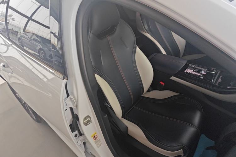 Used BYD Qin PLUS 2021 DM-i 55KM Prestige Model Right Front Seat