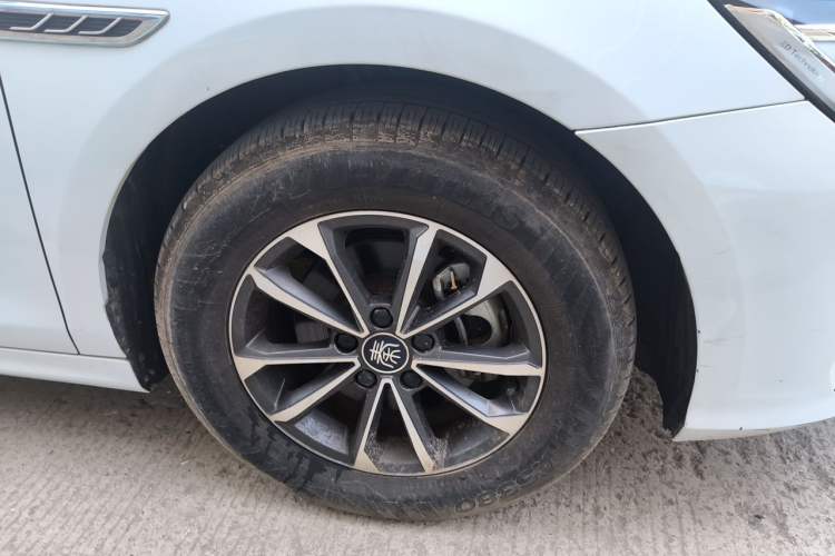 Used BYD Qin PLUS 2021 DM-i 55KM Prestige Model Right Front Wheel Hub