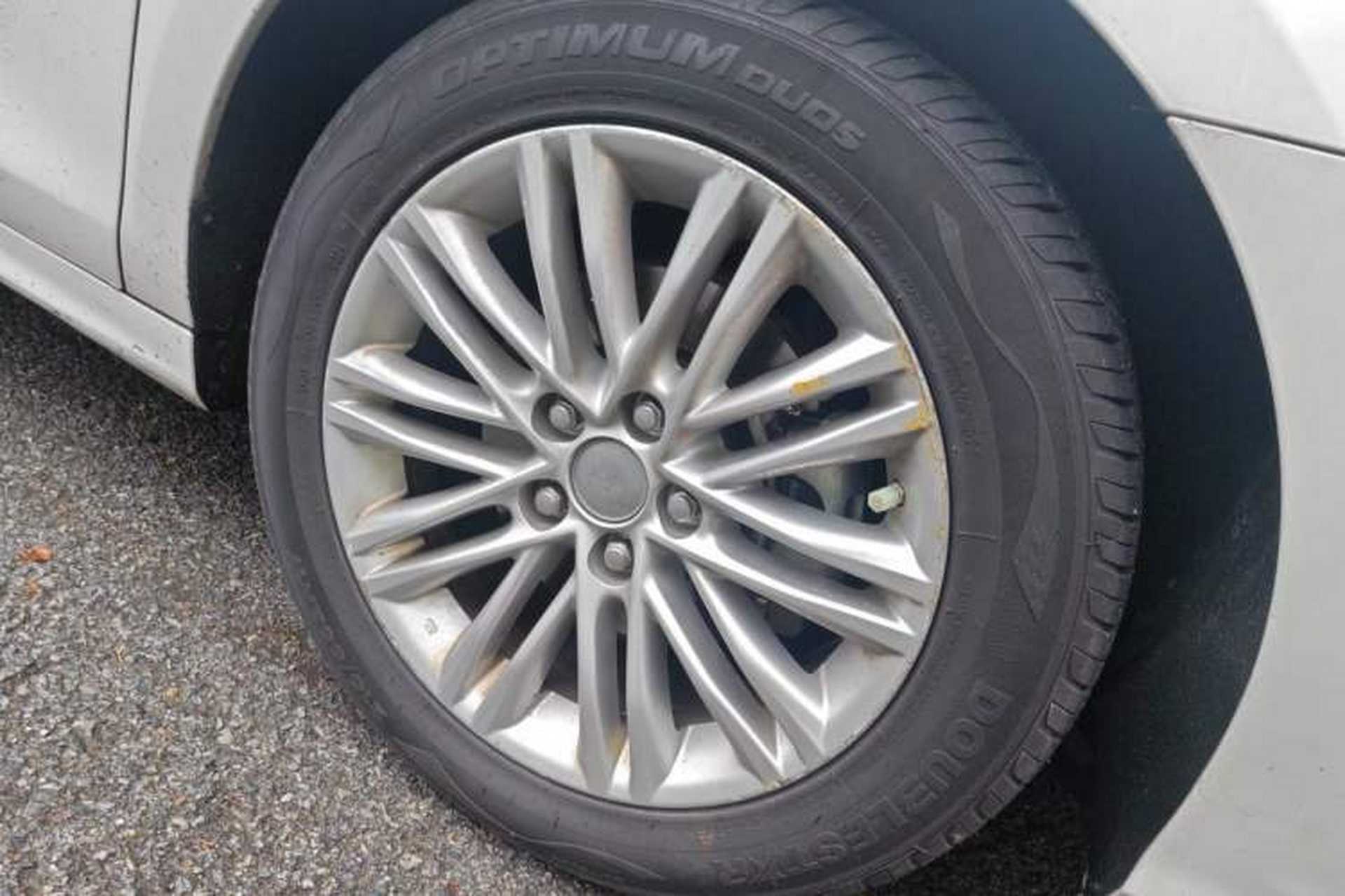 Used BYD Qin PLUS 2021 DM-i 55KM Flagship Model Right Front Wheel Hub