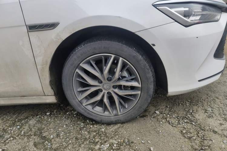 Used BYD Qin PLUS 2021 DM-i 120KM Flagship Model Right Front Wheel Hub