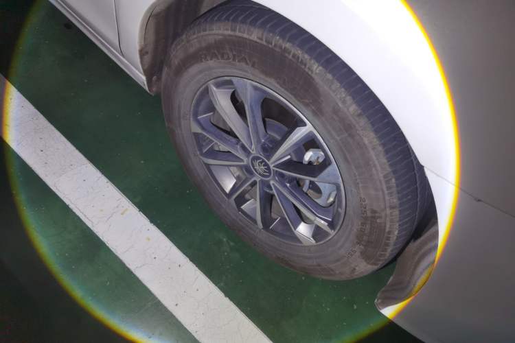Used BYD Qin PLUS 2021 DM-i 55KM Prestige Model Right Front Wheel Hub
