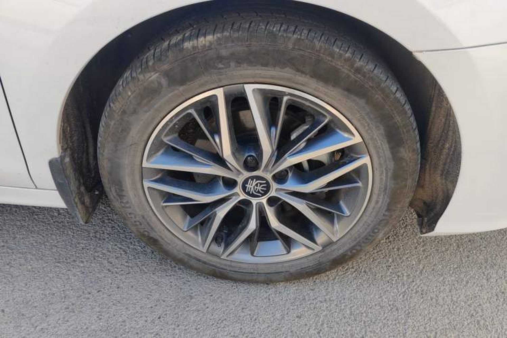 Used BYD Qin PLUS 2021 DM-i 55KM Flagship Model Right Front Wheel Hub