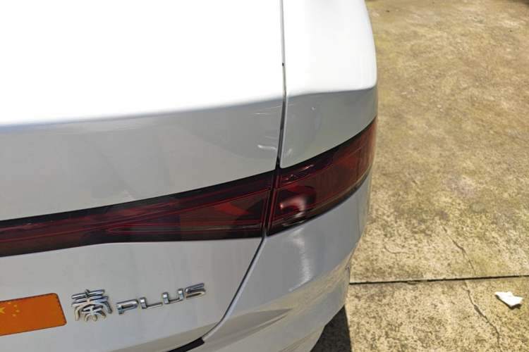 Used BYD Qin PLUS 2021 DM-i 55KM Flagship Model Right Rear Taillight