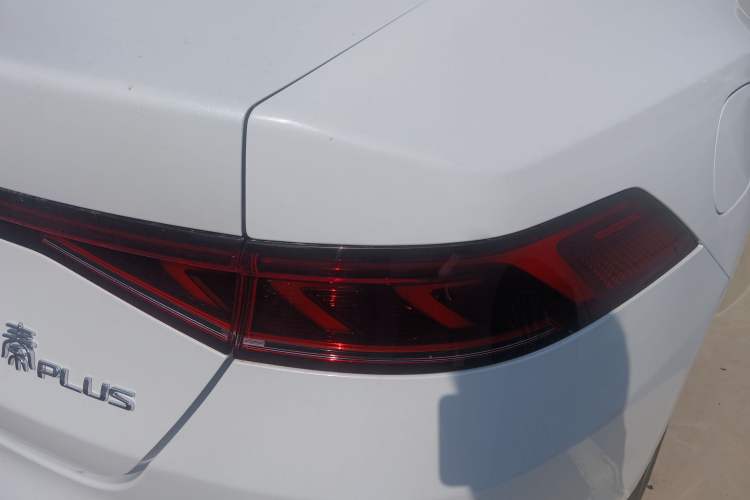 Used BYD Qin PLUS 2021 DM-i 55KM Flagship Model Right Rear Taillight