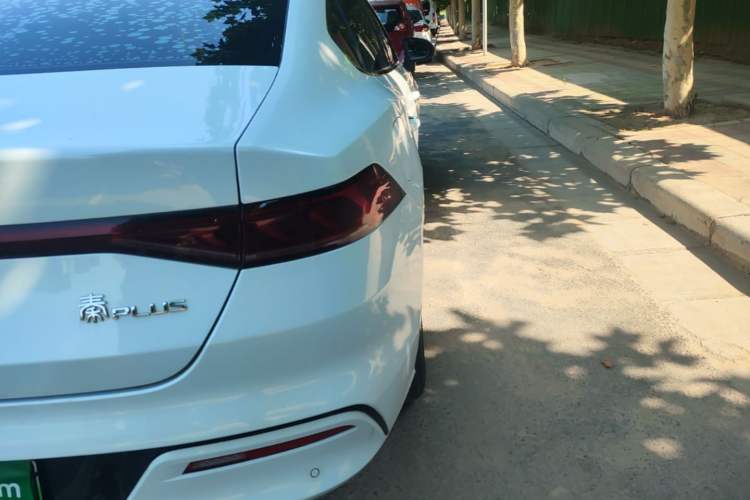 Used BYD Qin PLUS 2021 EV 500KM Luxury Model Right Rear Taillight