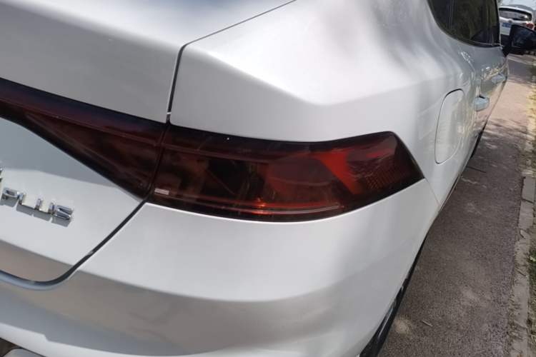 Used BYD Qin PLUS 2021 EV 500KM Luxury Model Right Rear Taillight