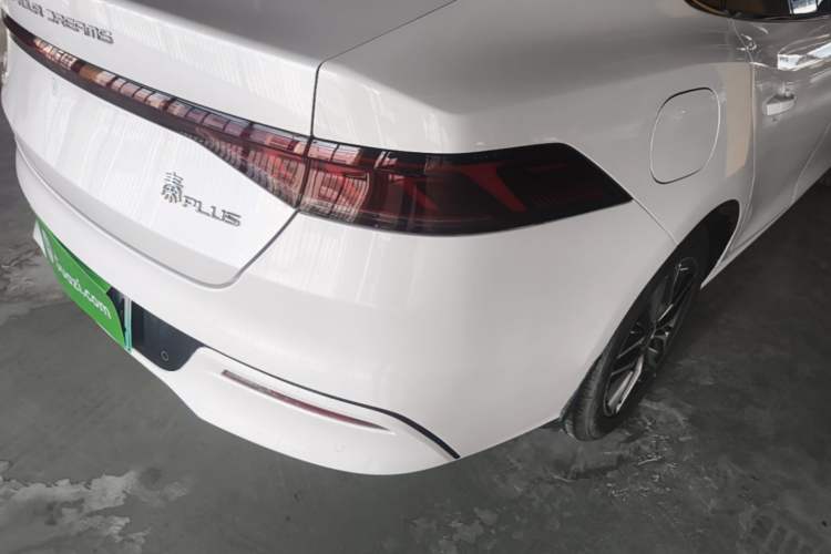 Used BYD Qin PLUS 2021 DM-i 55KM Flagship Model Right Rear Taillight
