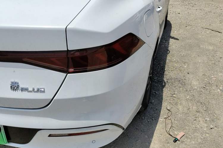 Used BYD Qin PLUS 2021 EV 500KM Premium Model Right Rear Taillight