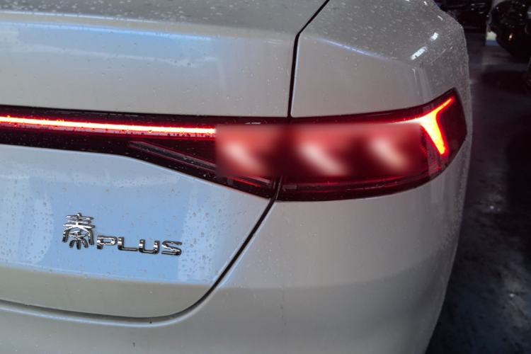 Used BYD Qin PLUS 2021 DM-i 55KM Flagship Model Right Rear Taillight