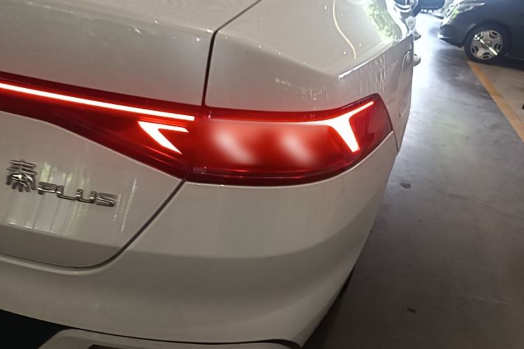 Used BYD Qin PLUS 2021 DM-i 55KM Flagship Model Right Rear Taillight