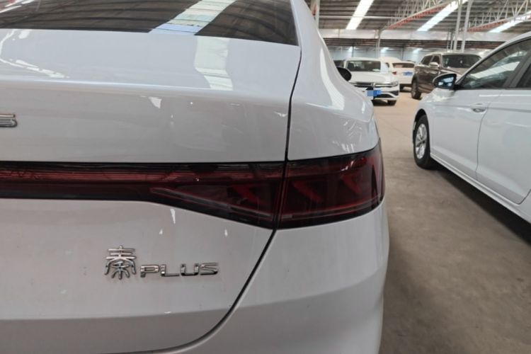 Used BYD Qin PLUS 2021 DM-i 55KM Prestige Model Right Rear Taillight