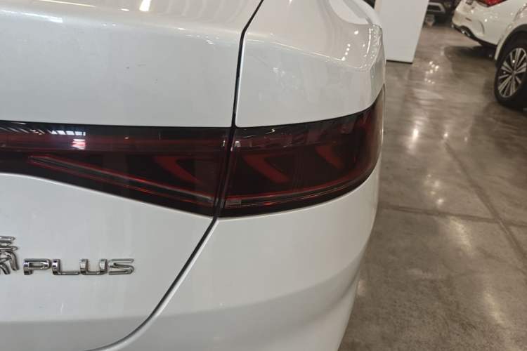 Used BYD Qin PLUS 2021 DM-i 55KM Flagship Model Right Rear Taillight