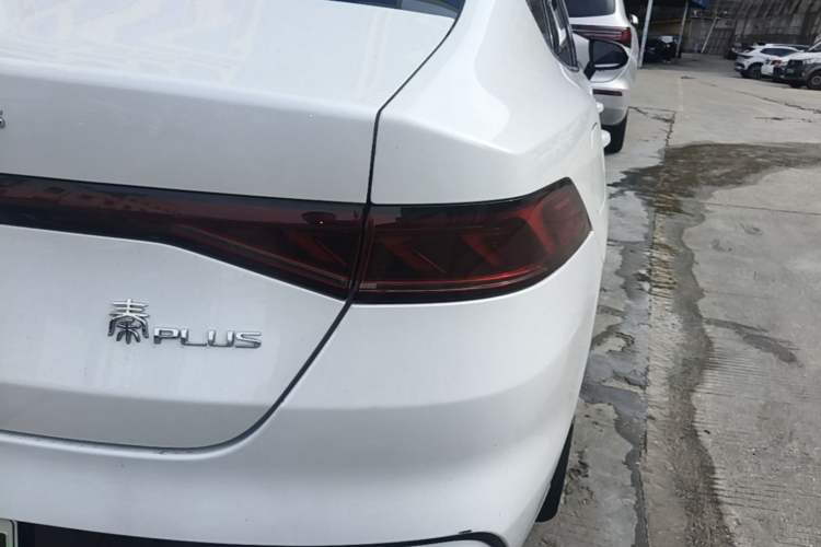 Used BYD Qin PLUS 2021 DM-i 55KM Flagship Model Right Rear Taillight