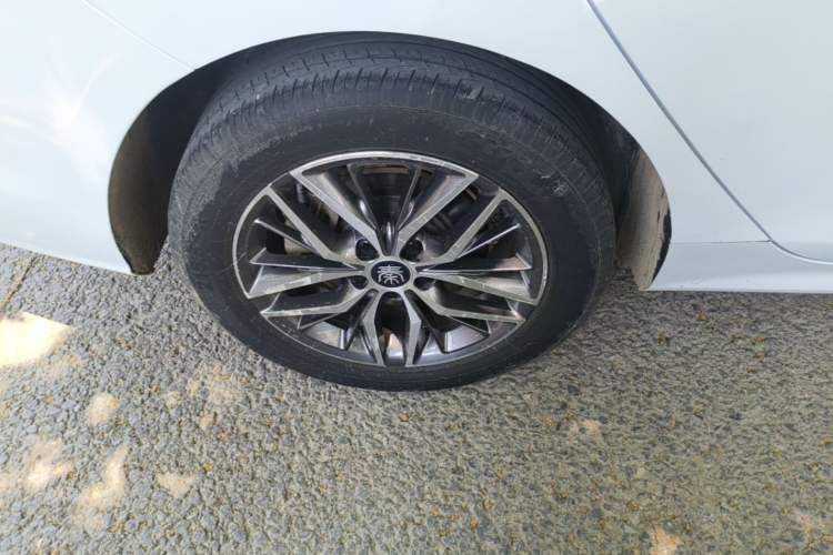Used BYD Qin PLUS 2021 DM-i 55KM Flagship Model Right Rear Wheel Hub
