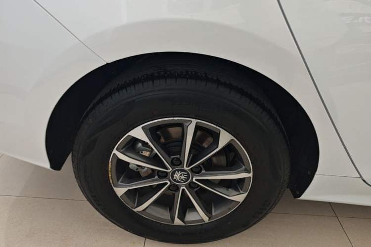 Used BYD Qin PLUS 2021 DM-i 55KM Prestige Model Right Rear Wheel Hub