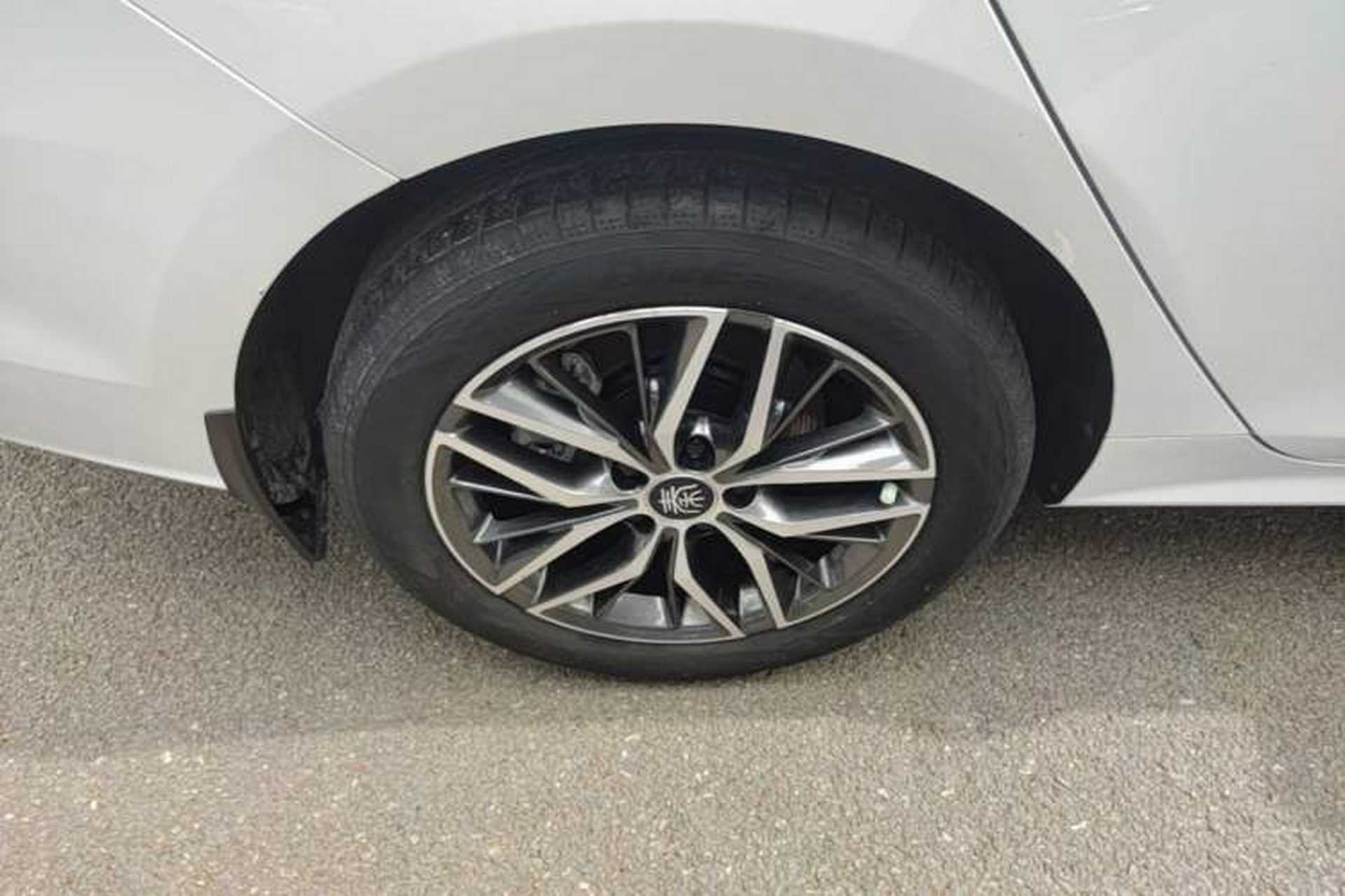 Used BYD Qin PLUS 2021 EV 500KM Luxury Model Right Rear Wheel Hub