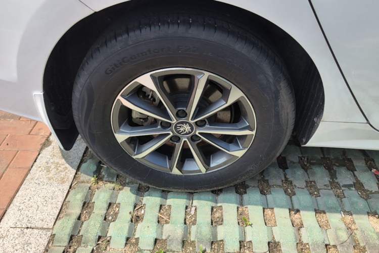 Used BYD Qin PLUS 2021 DM-i 55KM Prestige Model Right Rear Wheel Hub