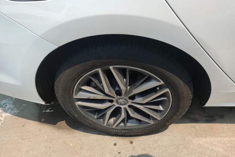 Used BYD Qin PLUS 2021 DM-i 55KM Flagship Model Right Rear Wheel Hub