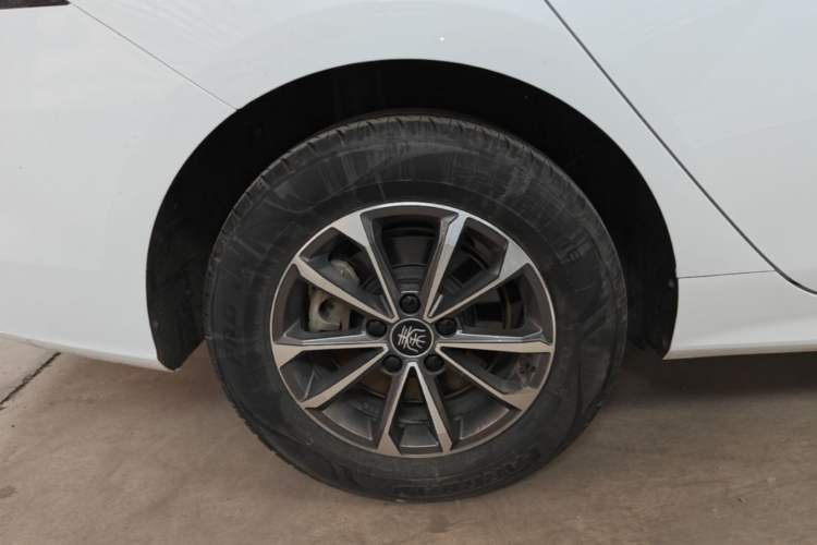 Used BYD Qin PLUS 2021 DM-i 55KM Prestige Model Right Rear Wheel Hub