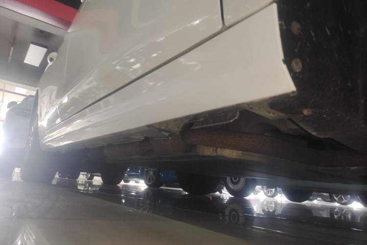 Used BYD Qin PLUS 2021 DM-i 120KM Prestige Model Right Side Sill