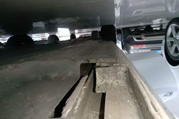 Used BYD Qin PLUS 2021 EV 400KM Leading Comfort Edition Right Side Sill