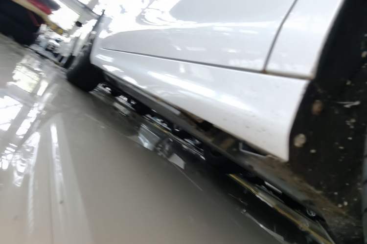 Used BYD Qin PLUS 2021 EV 500KM Premium Model Right Side Sill