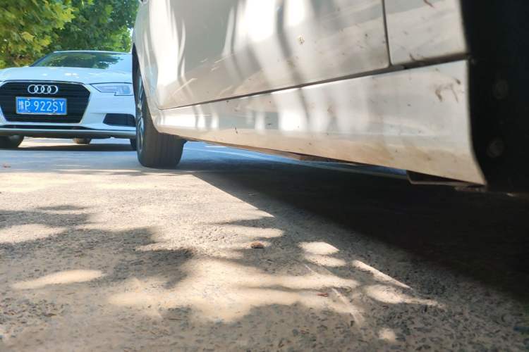Used BYD Qin PLUS 2021 EV 500KM Luxury Model Right Side Sill