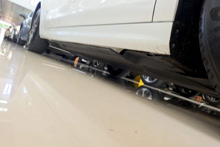 Used BYD Qin PLUS 2021 EV 500KM Premium Model Right Side Sill
