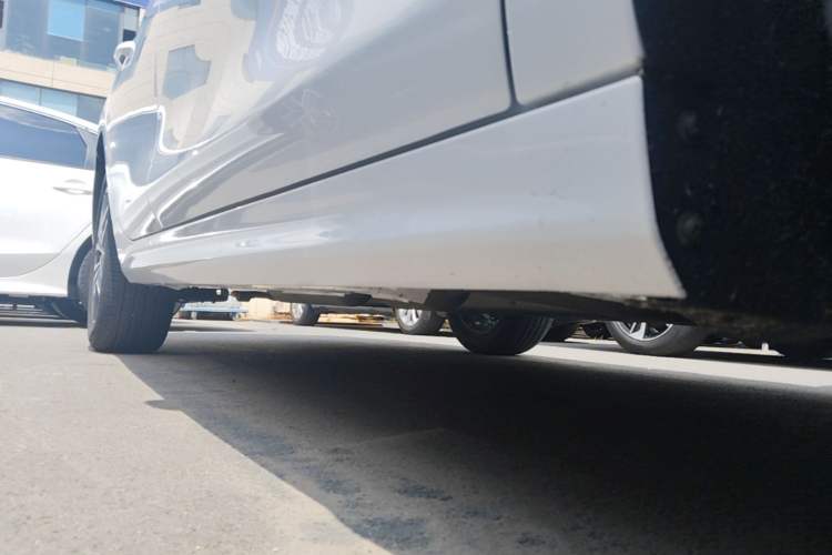 Used BYD Qin PLUS 2021 DM-i 55KM Flagship Model Right Side Sill