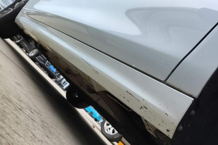 Used BYD Qin PLUS 2021 DM-i 55KM Prestige Model Right Side Sill